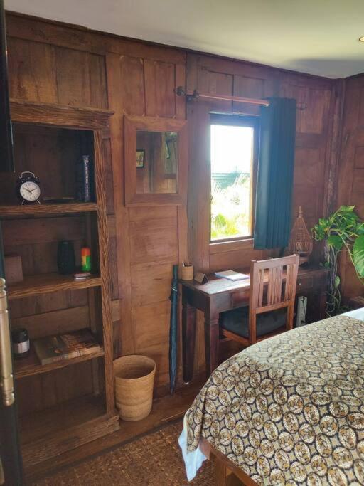 The Hidden Escapes Bingin- Sunset Rooftop Wood House With Ocean View & Private Kitchen อูลูวาตู ภายนอก รูปภาพ